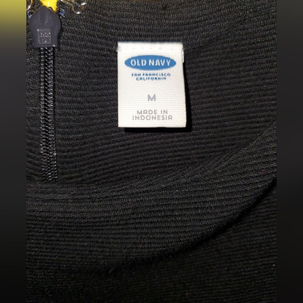 Black Stretchy Ribbed Dress - Old Navy Size Medium - Picture 4 of 9